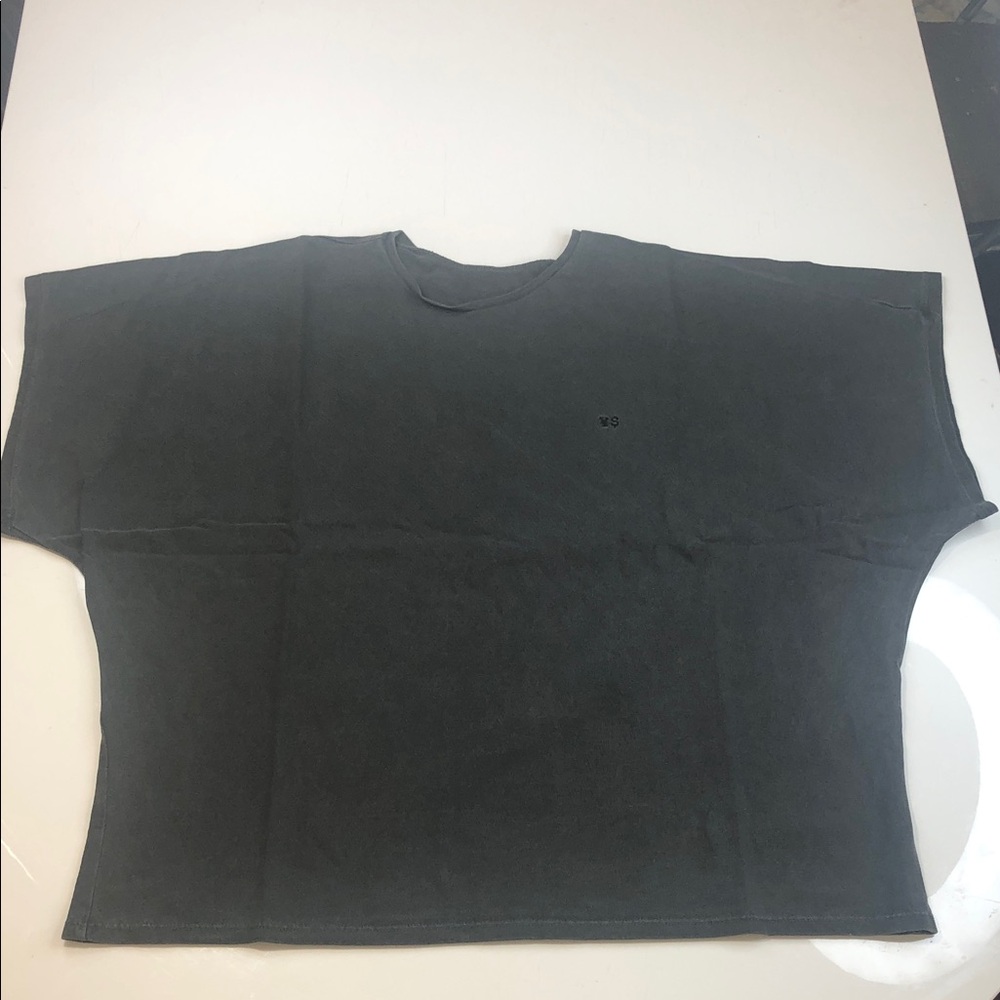 NWOT Kanye West Vultures Tee Men’s Size 2 Gray Cotton Graphic Print Korea Merch